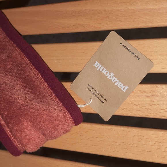 NWT patagonia retool headband Burl Red women's winter hat new - Picture 2 of 6